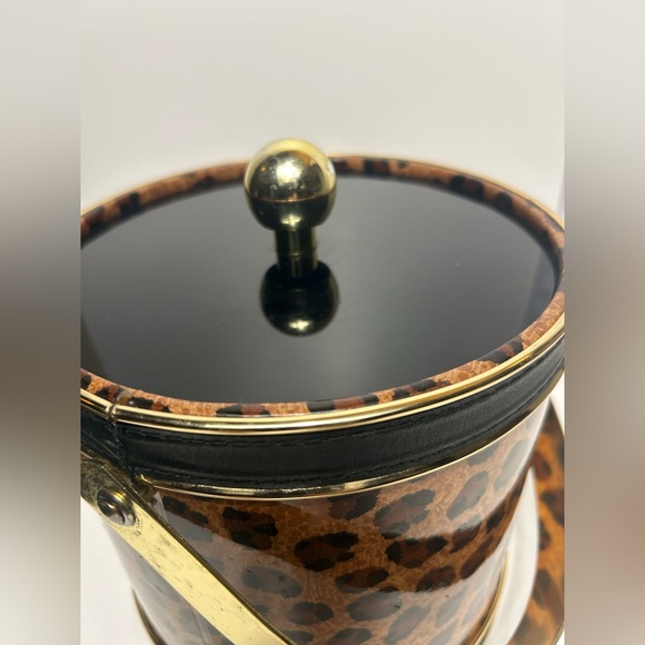 Vtg Mid Century Modern Ice Bucket Retro Leopard Gold Barware
#0305244 - Picture 4 of 16